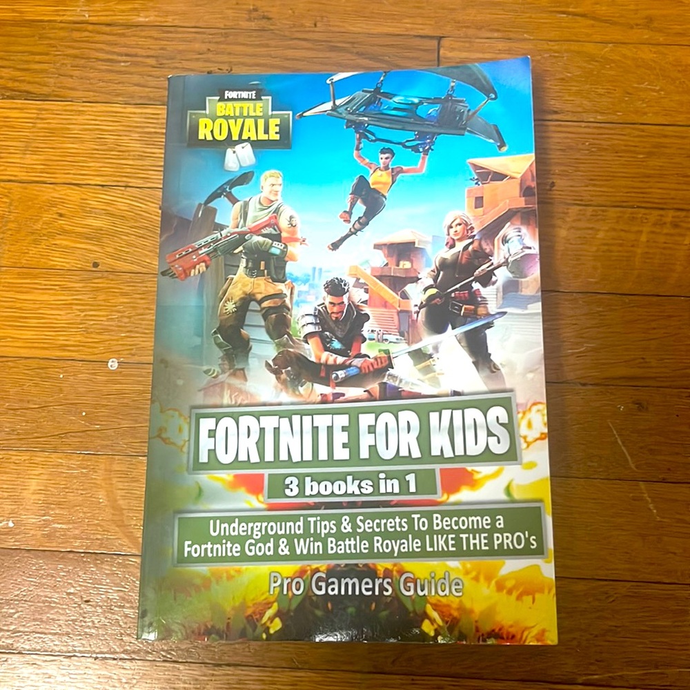 Fortnite Battle Royals for Kids 3 in 1 paperback book by Pro Gamers Guide